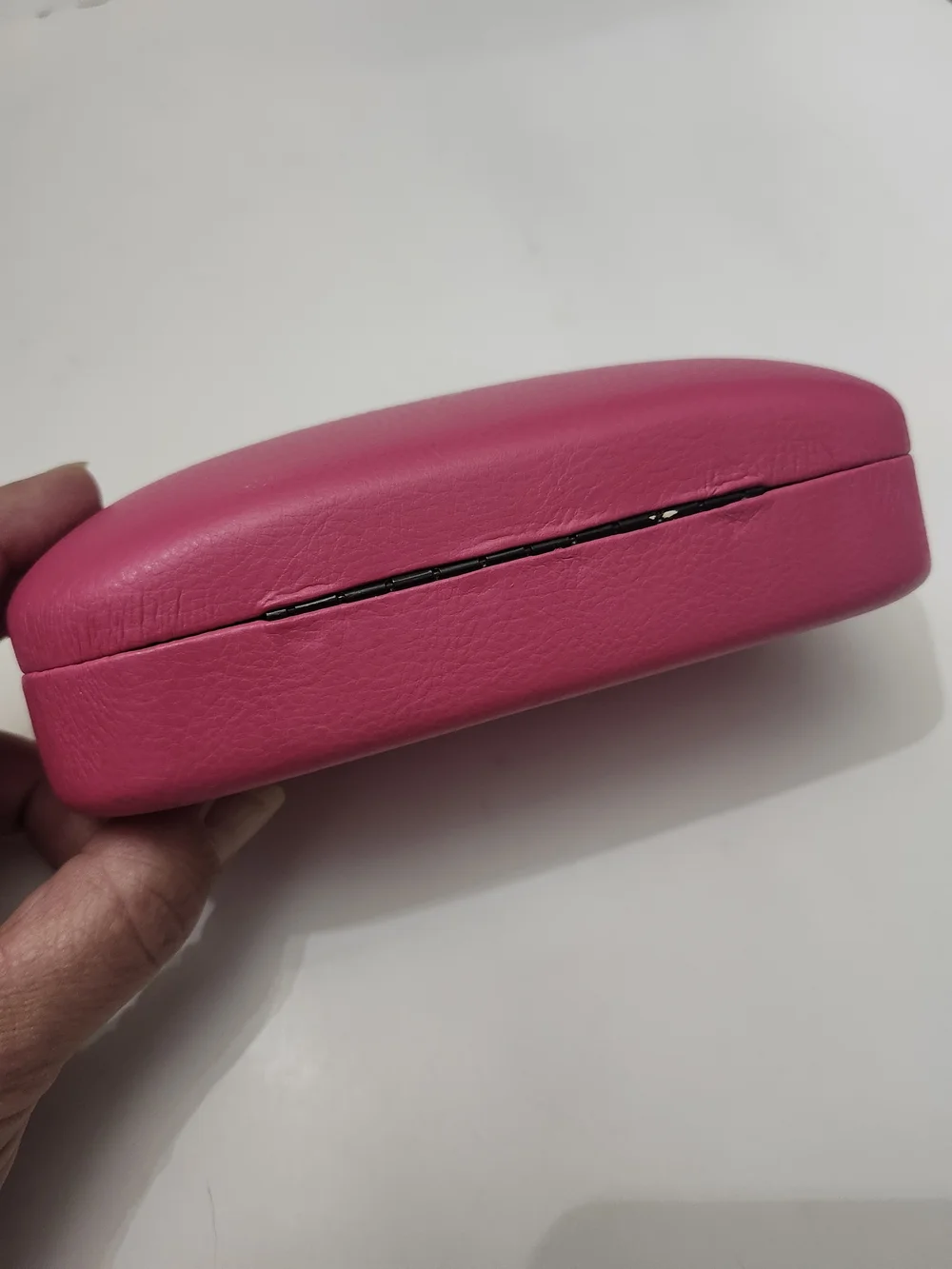 Juicy Couture Pink Embossed Logo Clam Shell Hard Case Sunglasses Glasses